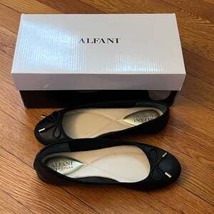 Alfani Step ‘N’ Flex Aleaar Ballet Flats Black Leather 6.5 M Comfort Cushioned